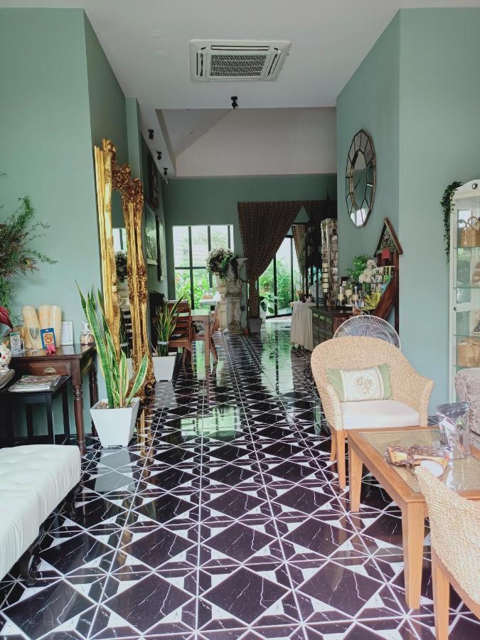Sri Ngachang Chiang Mai Buitenkant foto